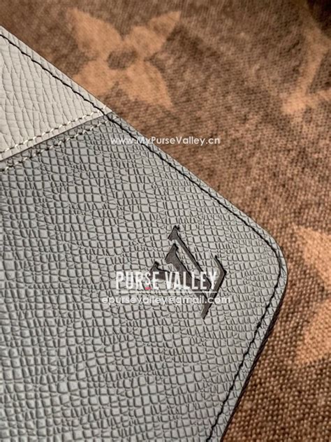 lv taiga vs epi reddit|Canvas or Epi leather for wallet : r/Louisvuitton .